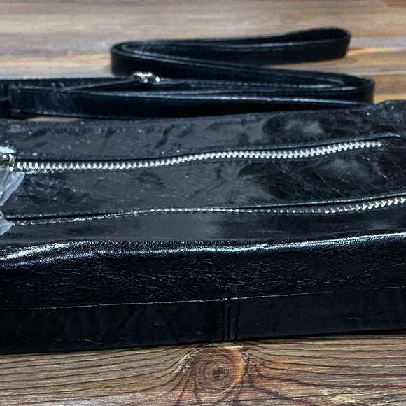 Hobo The Original Black Leather Purse Mara Crossbody Bag 2 Front Zippers NWOT - Picture 6 of 11